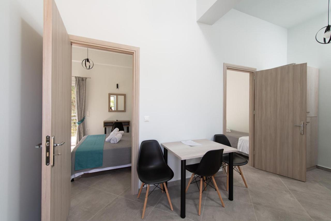 Loggos Apartments 론고스 외부 사진