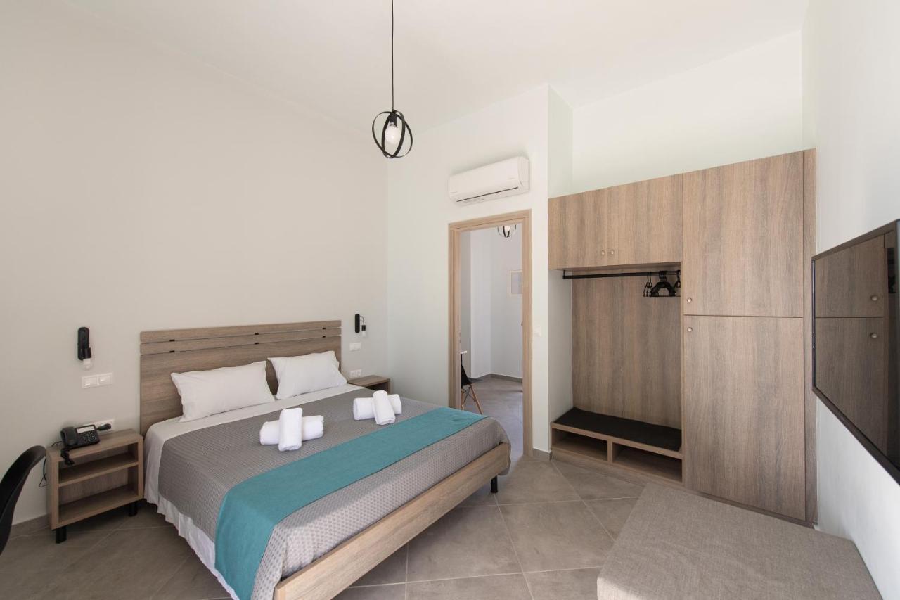 Loggos Apartments 론고스 외부 사진