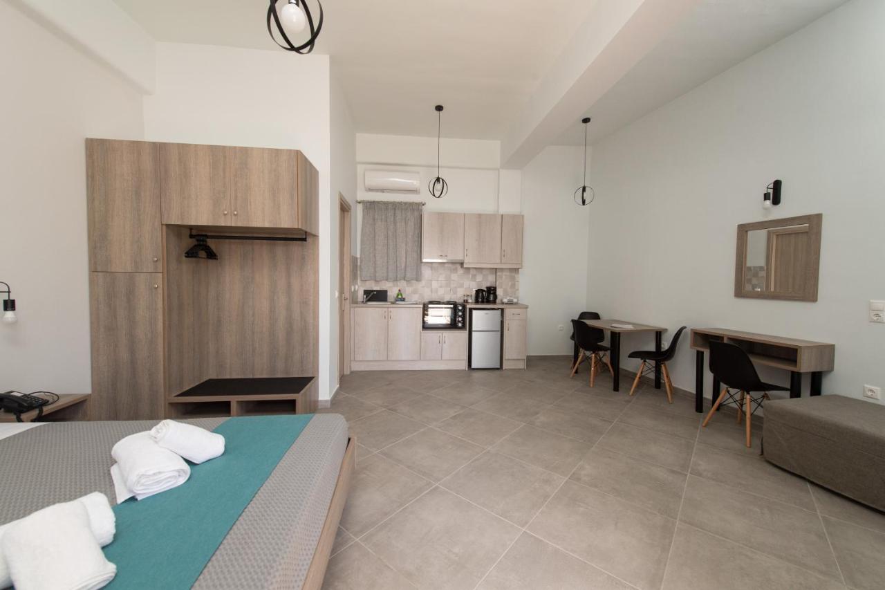 Loggos Apartments 론고스 외부 사진