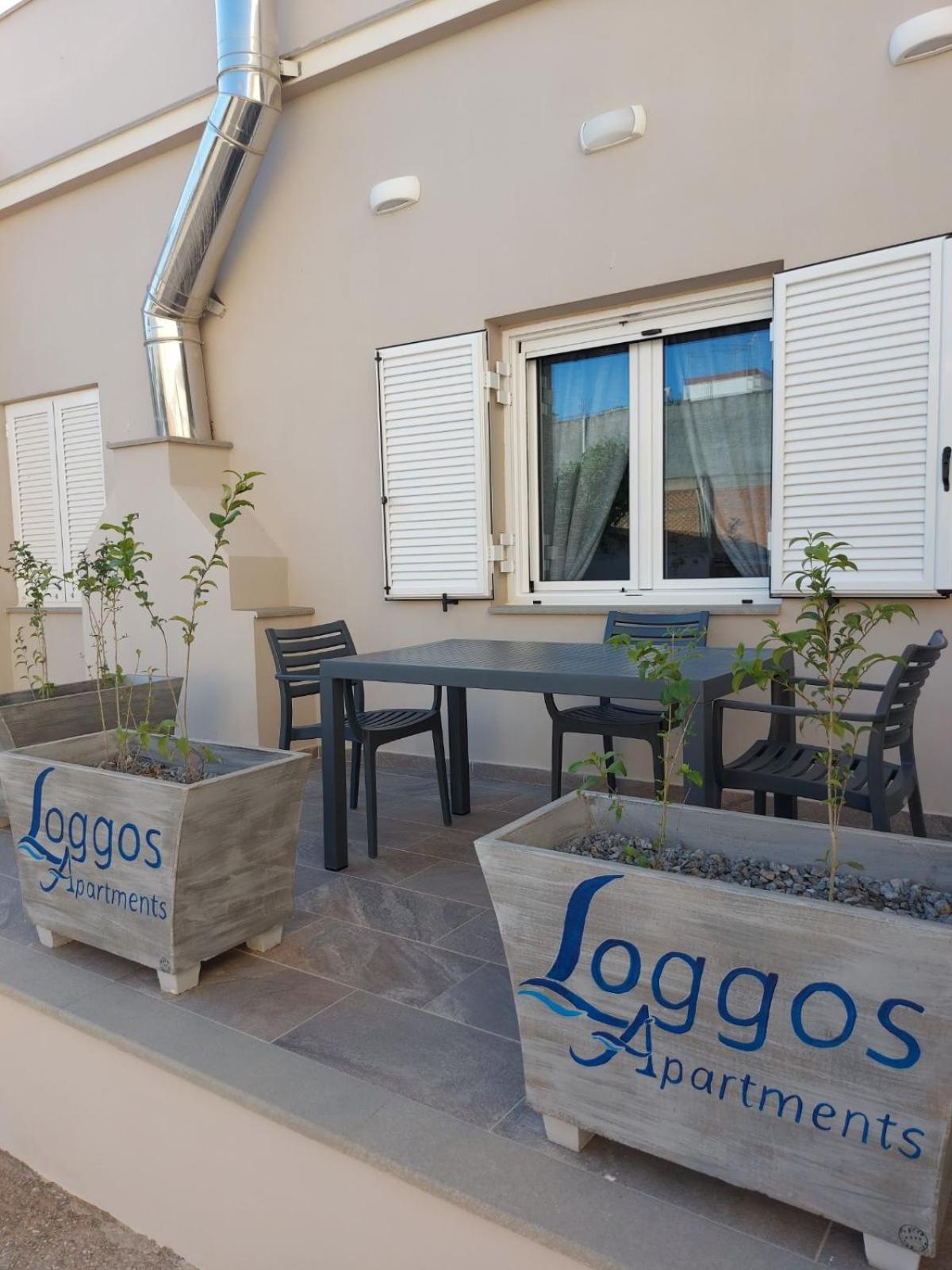 Loggos Apartments 론고스 외부 사진